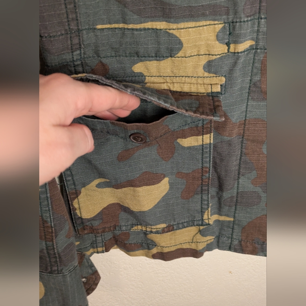 Madewell Camouflage Outbound Utility Jacket - Picture 7 of 10